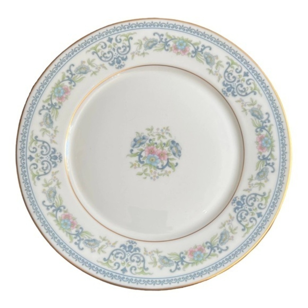 Oxford (Div of Lenox) Fontaine 10 5/8” Dinner Plate